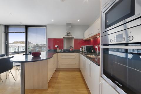 3 bedroom apartment to rent, Fulham Road, SW10