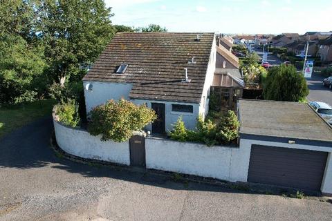 4 bedroom detached house for sale - The Avenue, Eyemouth TD14