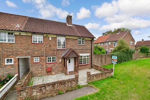 3 bedroom end of terrace house for sale - Shaws Road, Northgate, Crawley, West Sussex
