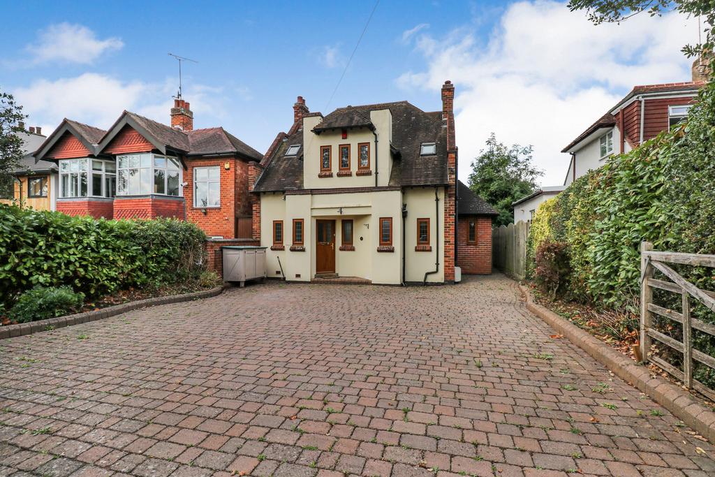 Dunchurch Road, Rugby, CV22 3 bed detached house for sale £400,000