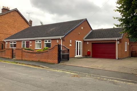 2 bedroom bungalow for sale, Highfield Street, Swadlincote, DE11