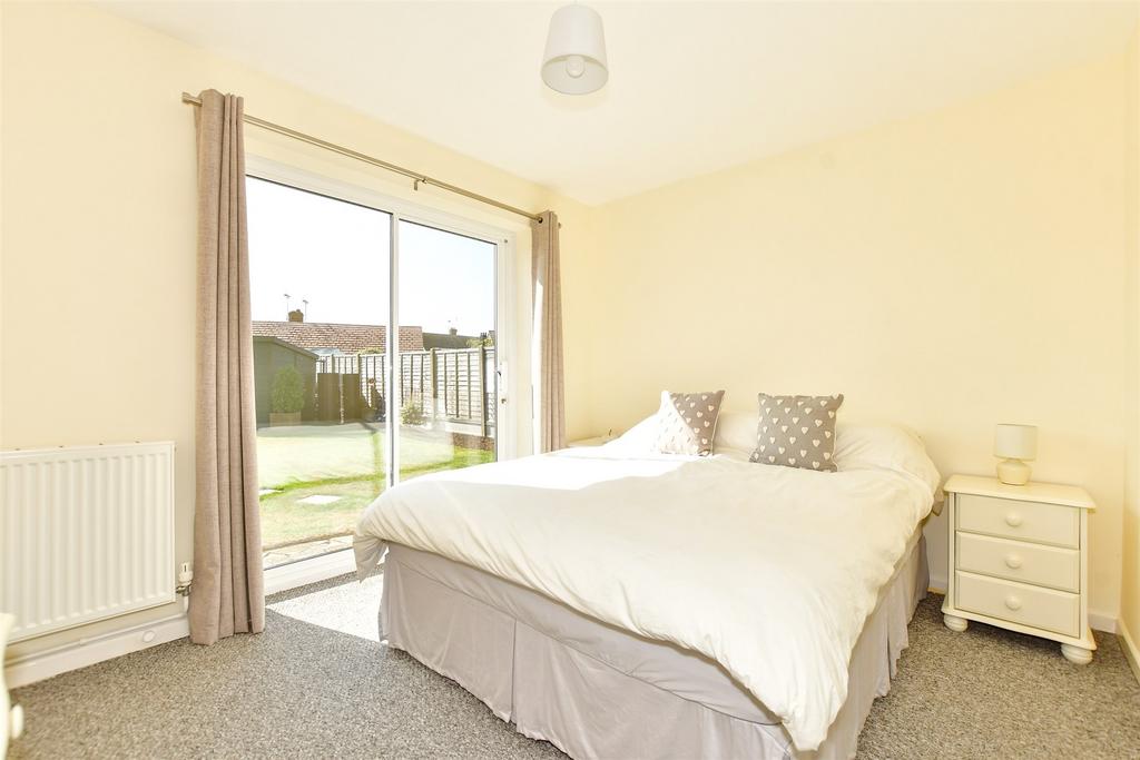 Grenville Way, Broadstairs, Kent 2 bed detached bungalow for sale £450,000