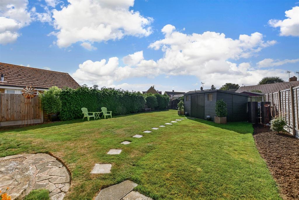 Grenville Way, Broadstairs, Kent 2 bed detached bungalow for sale £425,000