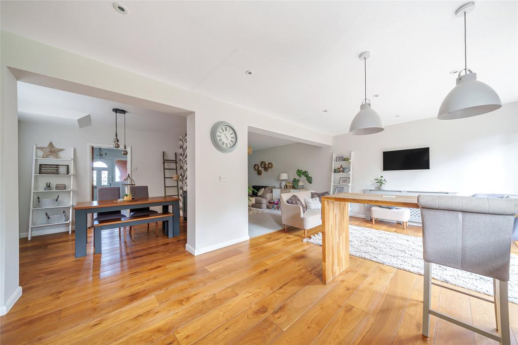 Kitchen/Family Room