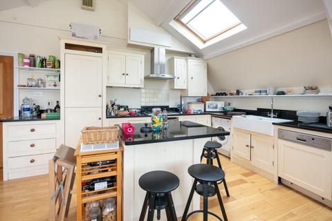 Flat 17, Percival Court, 1 Percival Road, Bristol, BS8 3BW