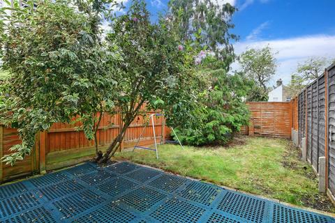 21 Cedar Road, Croydon, CR0 6UG