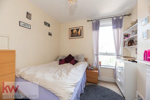 1 bedroom flat for sale, Seward Road, London, W7