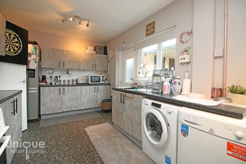 26 Brockholes Crescent, Poulton-le-fylde, FY6 8HU