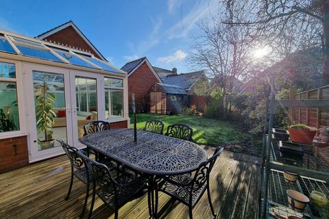 29 Barkus Close, Southam, CV47 1GB