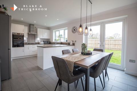 15 Digby Way, Thorpe-le-soken, Clacton-on-sea, CO16 0DQ
