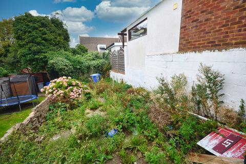 20 Hill Street, Kettering, NN16 8EE