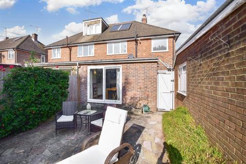 88 Maypole Road, Ashurst Wood, East Grinstead, RH19 3RE