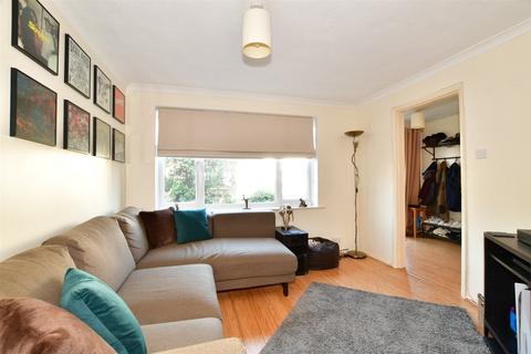 88 Maypole Road, Ashurst Wood, East Grinstead, RH19 3RE