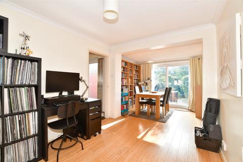 88 Maypole Road, Ashurst Wood, East Grinstead, RH19 3RE