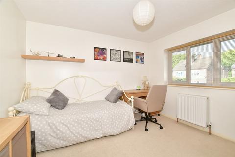 88 Maypole Road, Ashurst Wood, East Grinstead, RH19 3RE