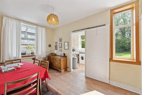 15 Mearns Road, Clarkston, Glasgow, G76 7ES