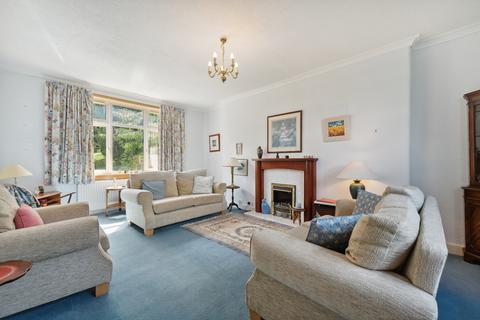15 Mearns Road, Clarkston, Glasgow, G76 7ES
