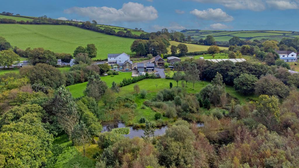 The East Barn Llanelli 3 Bed Barn Conversion £625000