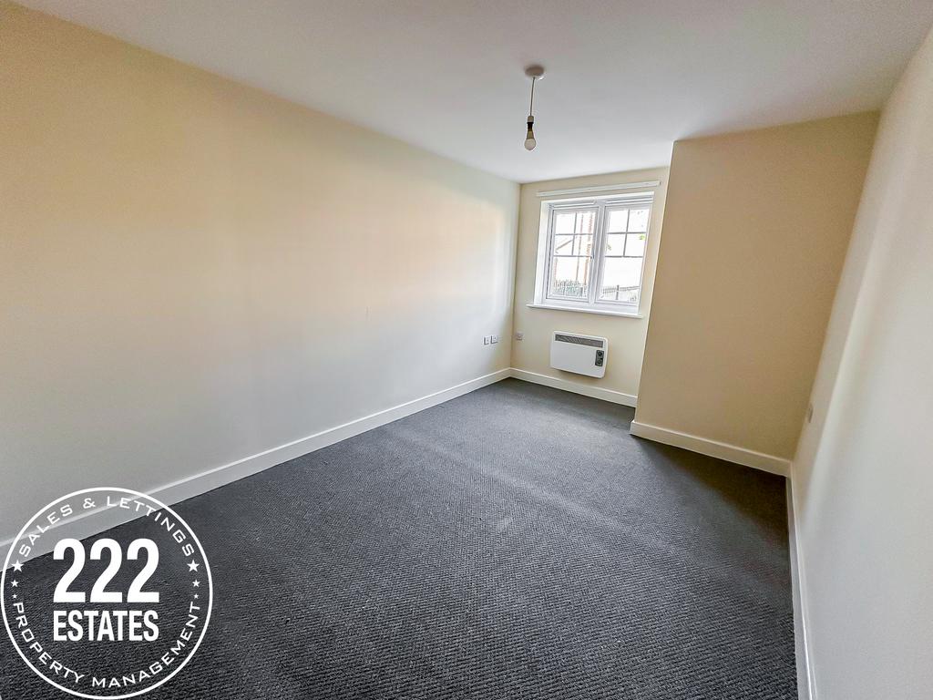 Regency Square, Warrington 2 bed apartment £750 pcm (£173 pw)