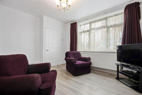 3 bedroom terraced house for sale, Rugby Road, Dagenham, Essex