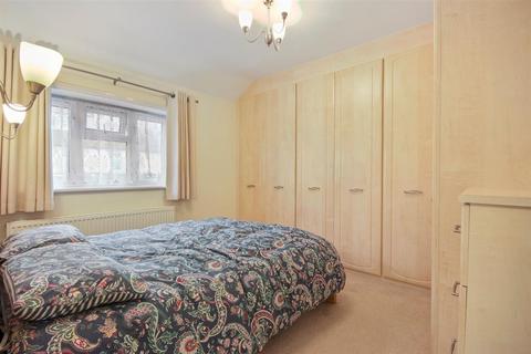 3 bedroom terraced house for sale, Rugby Road, Dagenham, Essex