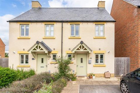 3 Clothiers Close, Tetbury, GL8 8FN