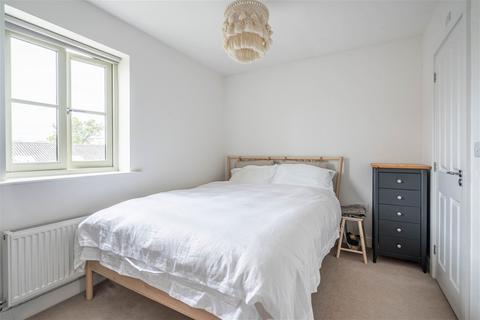 3 Clothiers Close, Tetbury, GL8 8FN