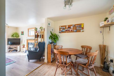 30 Iter Park, Bow, Crediton, EX17 6BY
