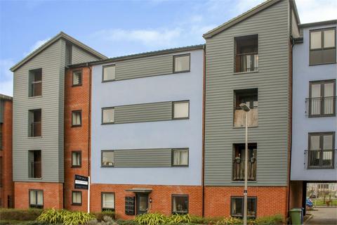 2 bedroom flat to rent, Harley Drive, Walton