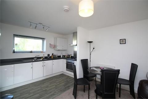 2 bedroom flat to rent, Harley Drive, Walton