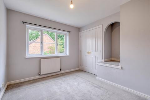 16 Calcutt Way, Shirley, Solihull, B90 1RS
