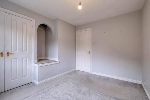 16 Calcutt Way, Shirley, Solihull, B90 1RS