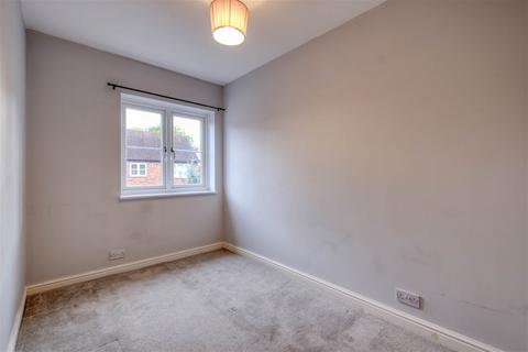 16 Calcutt Way, Shirley, Solihull, B90 1RS