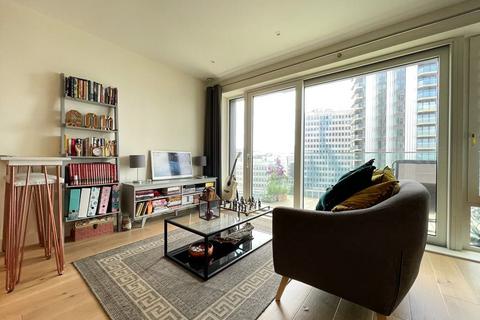 Studio to rent - Judde House, Duke of Wellington Avenue , Woolwich, London SE18
