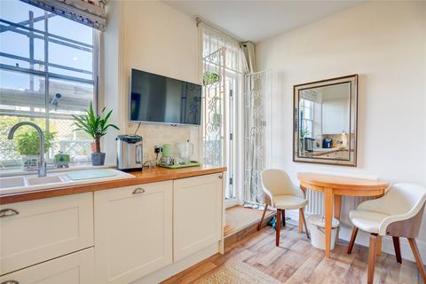 2 bedroom apartment to rent, Lewes Crescent, Brighton, East Sussex, BN2