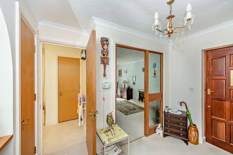 2 bedroom retirement property for sale, Turneys Orchard, Chorleywood, WD3
