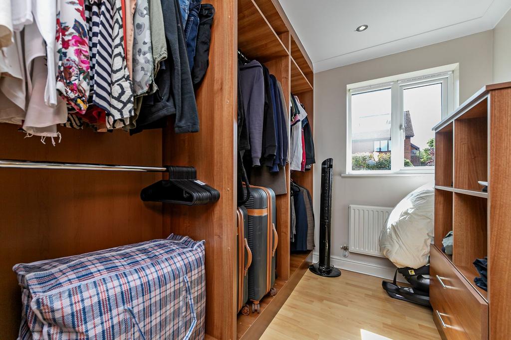 Dressing Room/Bedroom 5