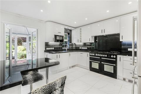 4 bedroom terraced house to rent, Ascot Wood, Station Hill, Ascot, Berkshire, SL5