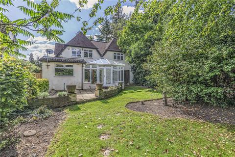 4 bedroom detached house to rent, Chestnut Drive, Englefield Green, Surrey, TW20