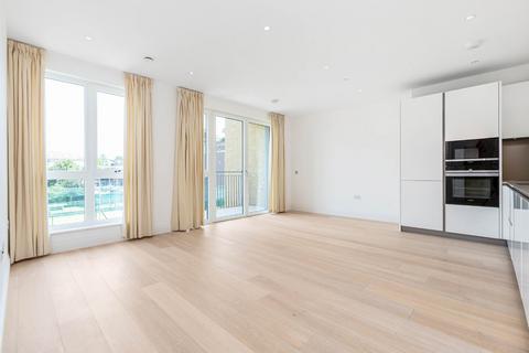 2 bedroom apartment to rent, Pinewood Gardens, Teddington, Middlesex, TW11