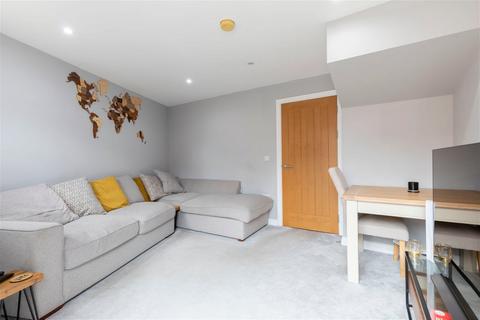 3 bedroom end of terrace house for sale - Bloomsbury Street, Cheltenham, GL51 8PG