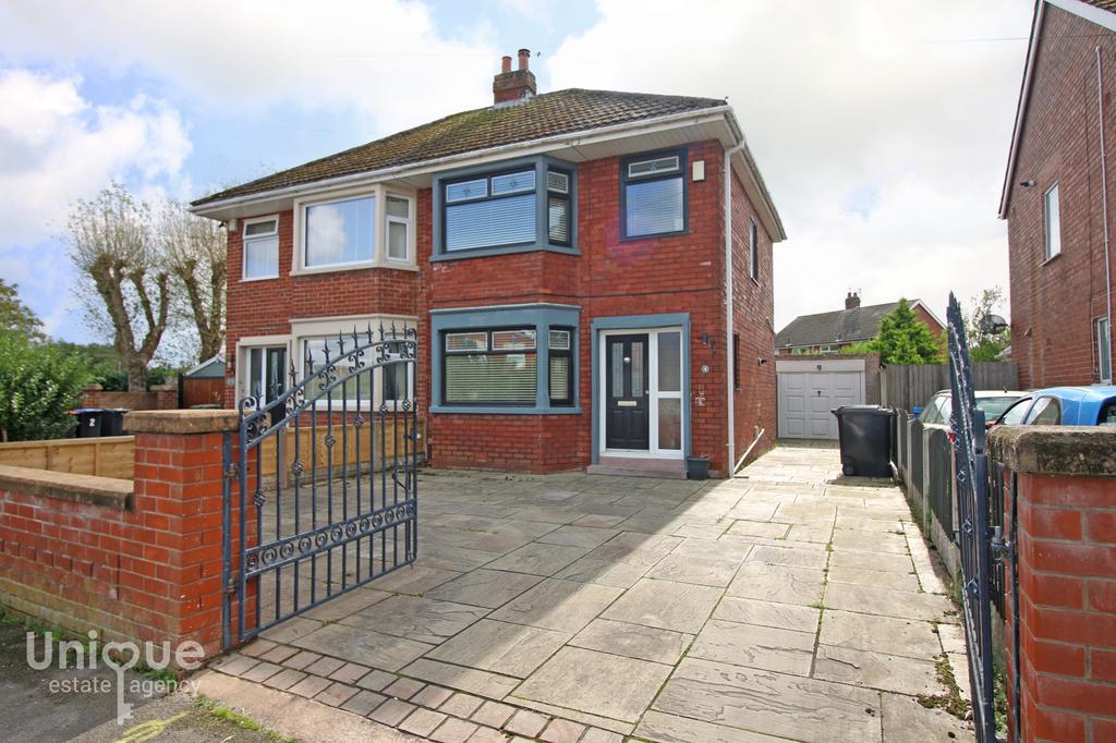 Bispham Road Poulton Le Fylde Fy6 3 Bed Semi Detached House For Sale