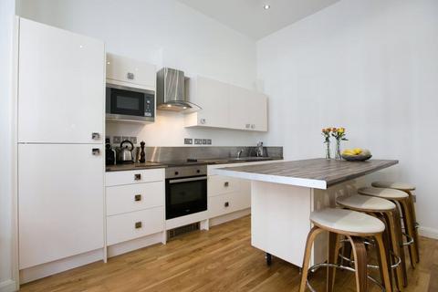 1 bedroom apartment for sale, Hogarth Road, Earls Court, London, SW5