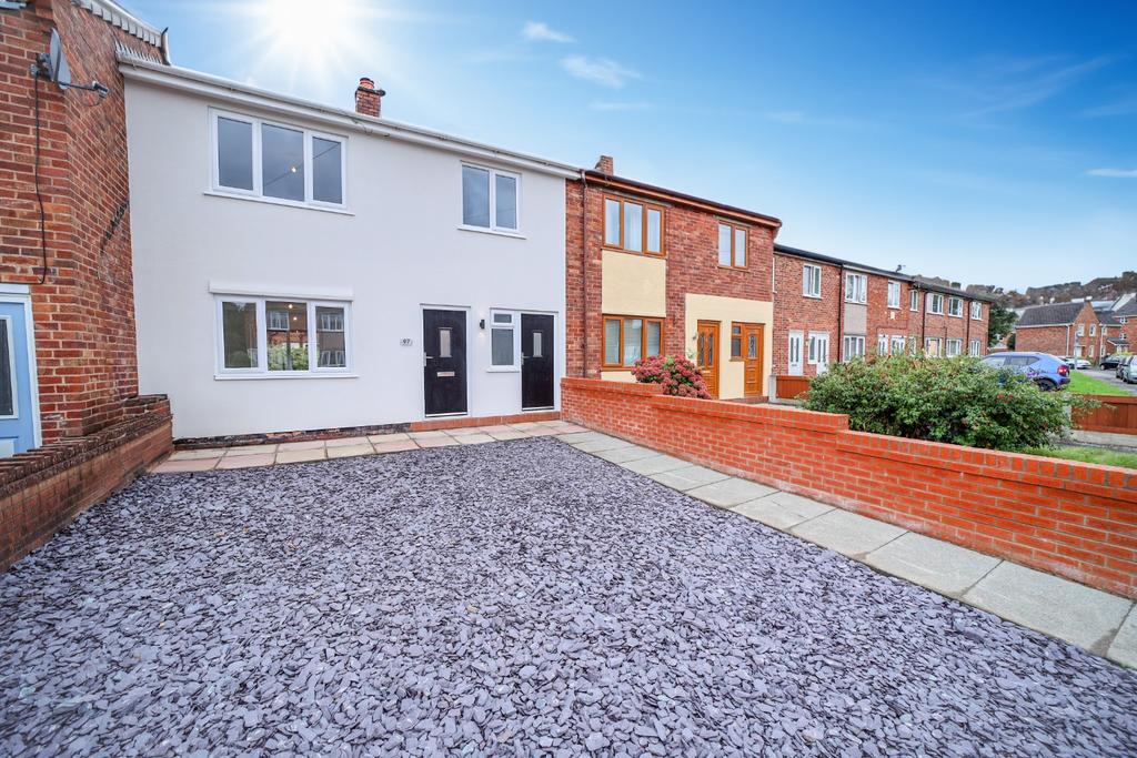 Catherine Way, NewtonLeWillows... 3 bed terraced house £170,000