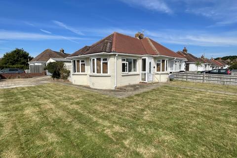 2 bedroom bungalow for sale - Eastern Avenue, Polegate, East Sussex, BN26