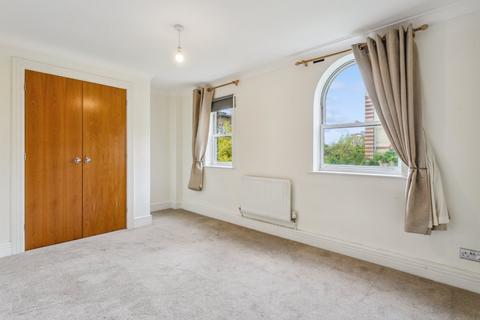 2 bedroom apartment to rent, Oriel Drive, Barnes, London, SW13