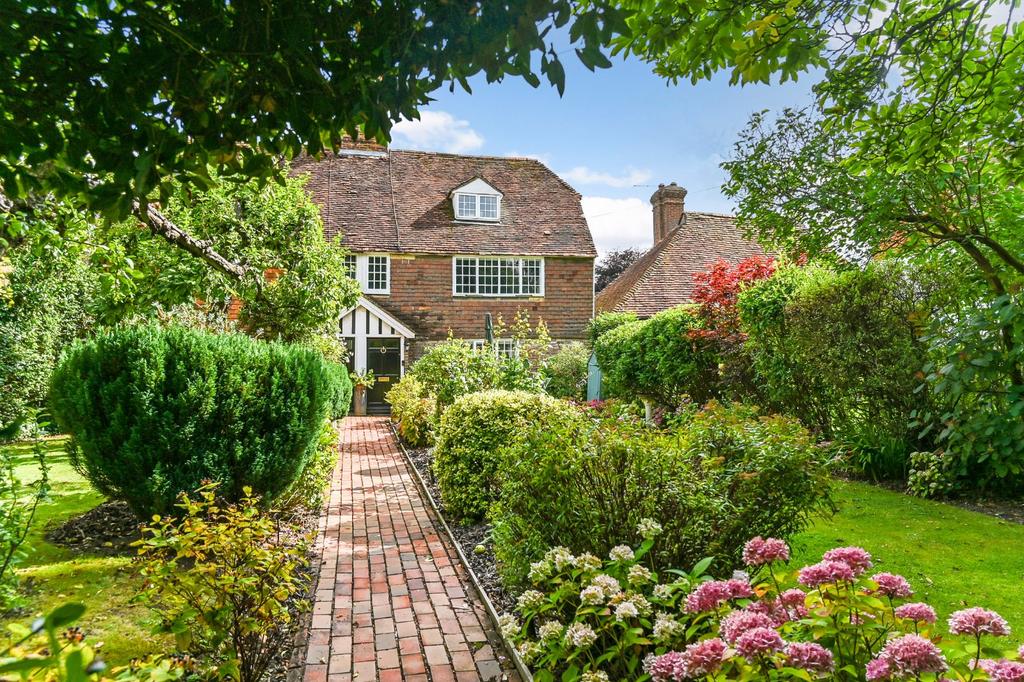 High Street, Tenterden, Kent, TN30 3 bed semidetached house for sale