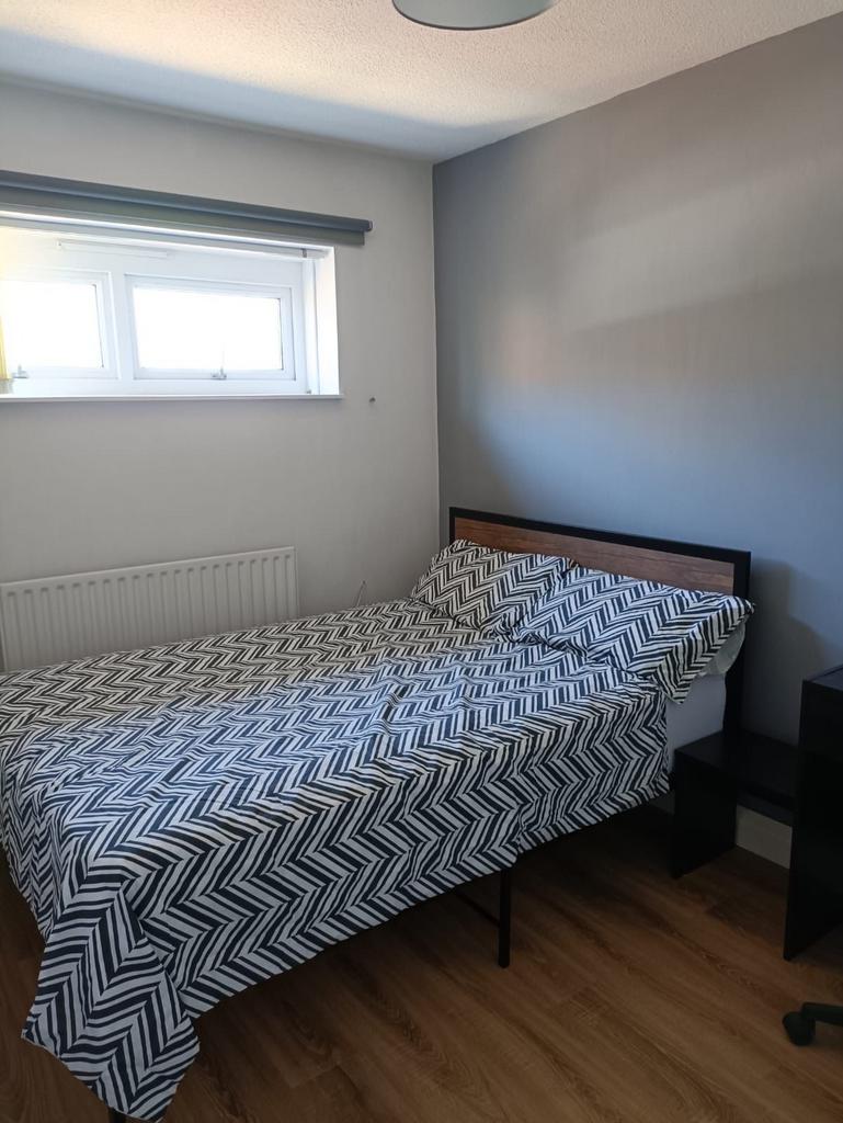 Agnew Place, Salford, M6 6 WX (Room Only)