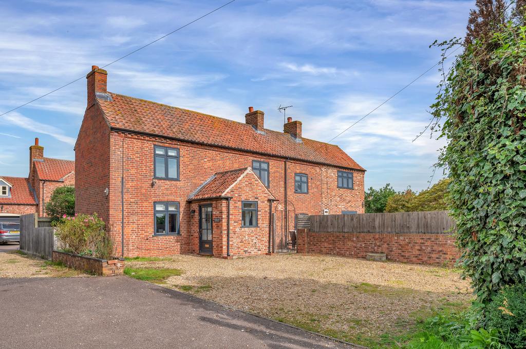 Church Lane, Long Clawson, Melton Mowbray, LE14 3 bed character