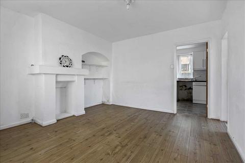 120 Lillechurch Road, Dagenham, RM8 2BY